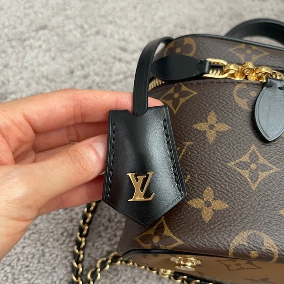 Louis Vuitton Vanity Pm - Picture 7 of 10